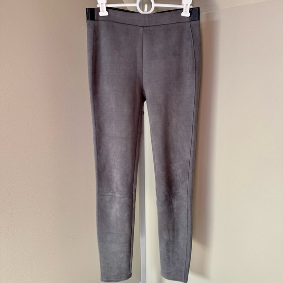 Faux-Suede WHBM Runway Leggings gray with black faux leather detail size 2‎ long - Picture 1 of 5